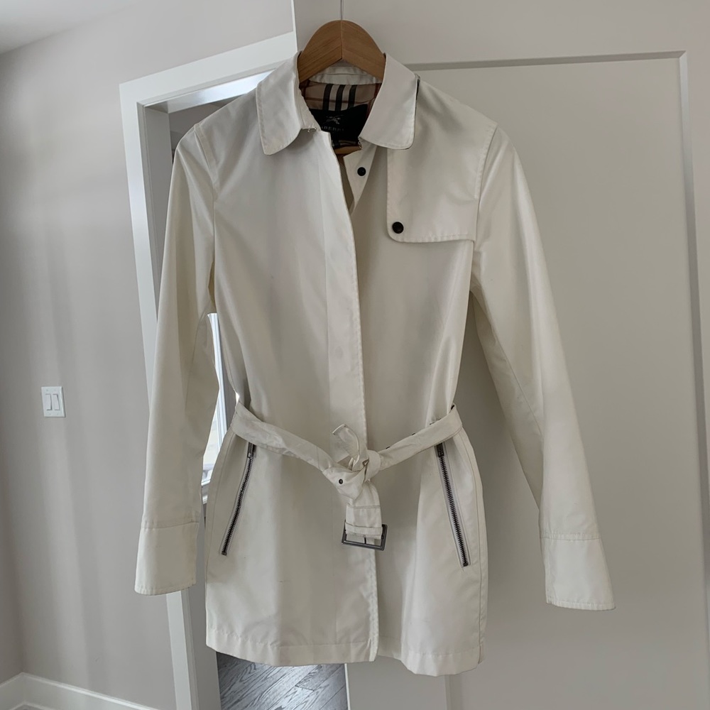 Burberry Short White Trench Coat